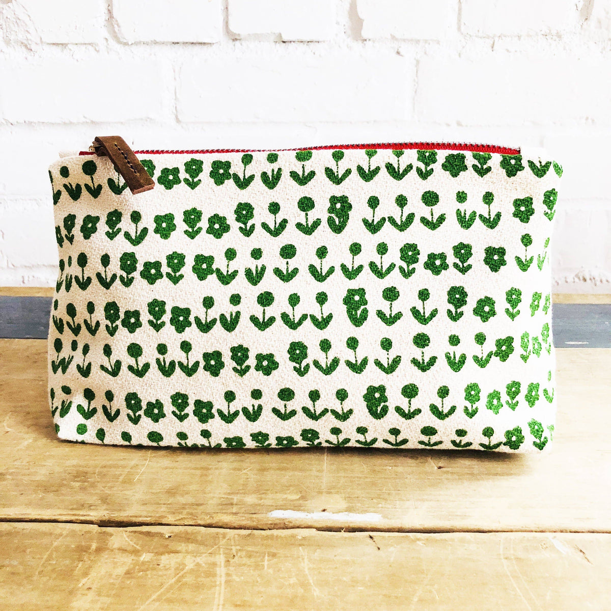 Kelly Green Scandi Makeup Zipper Bag