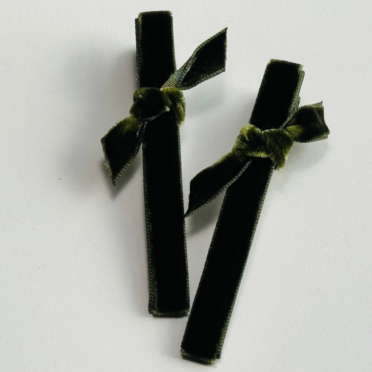 Velvet Bar Clips - Several Colors