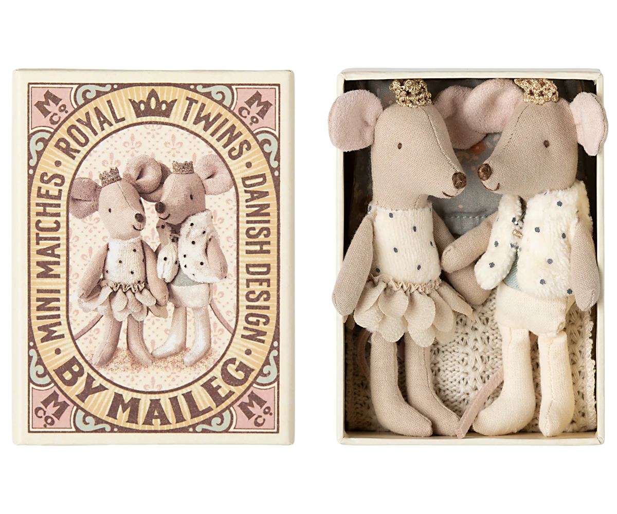Royal Twins in Box - Little Brother and Sister