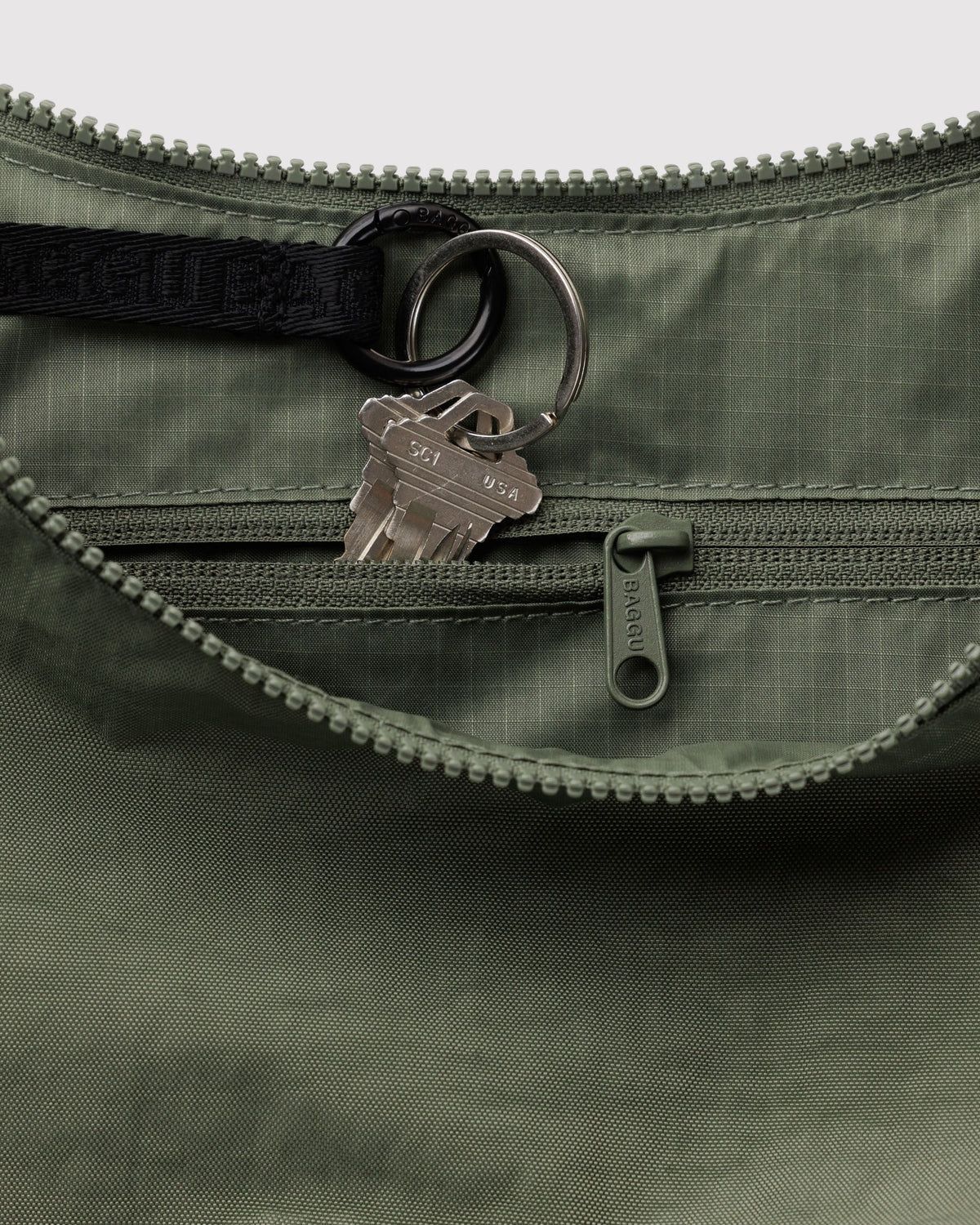 Medium Nylon Baggu Crescent Bag - Caper