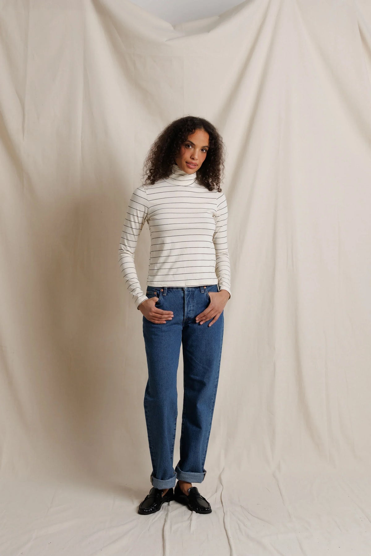 L/S Turtleneck - Natural/Black Stripe