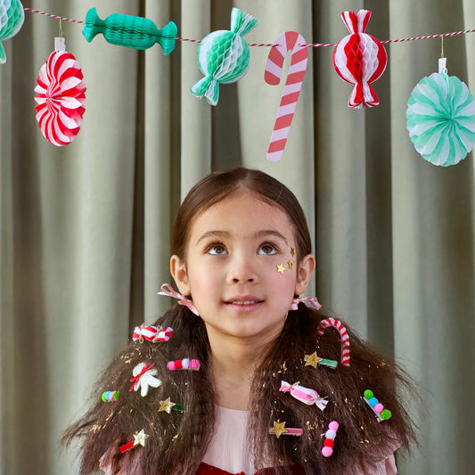 Gingerbread house hair clips (x9)