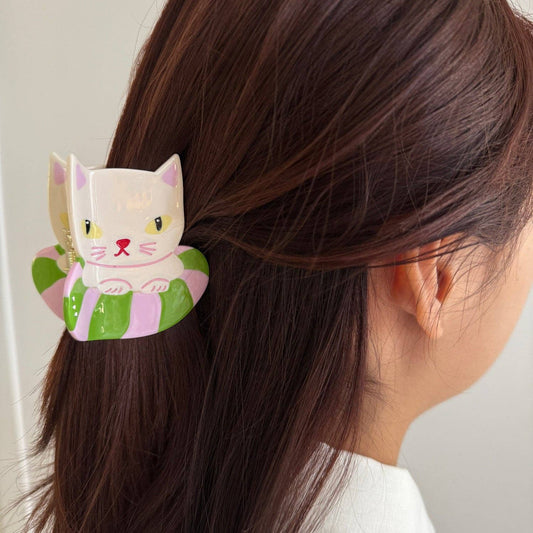 Vacation Kitty Hair Claw