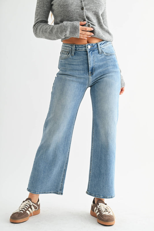 The Classic Wide Leg medium wash