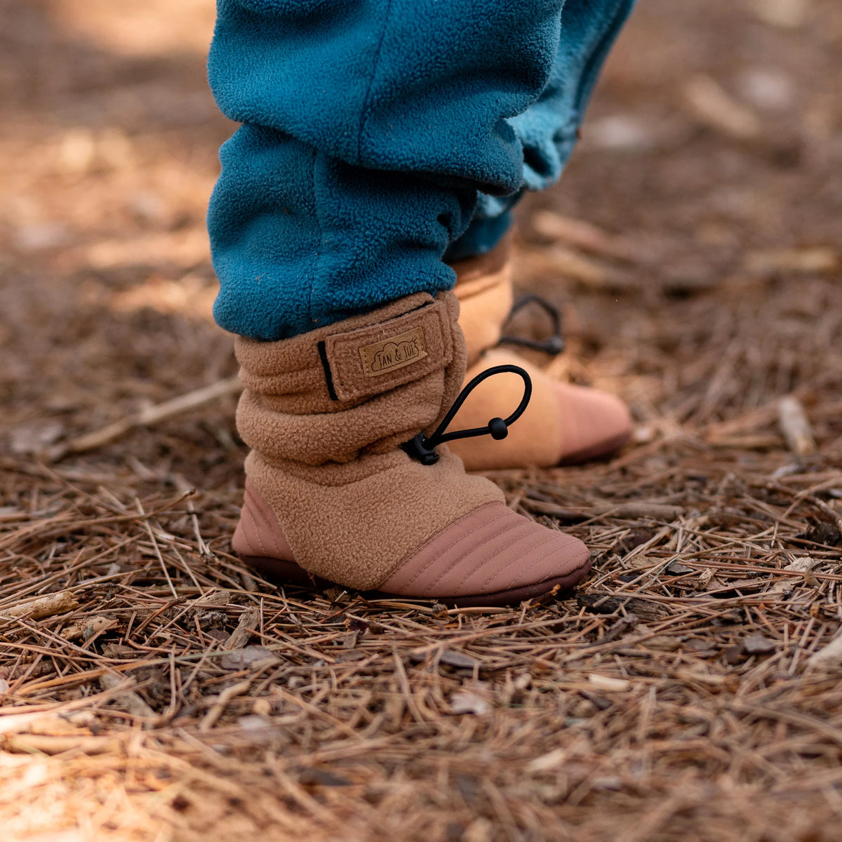 Baby Stay-Put Cozy Booties | Brown Bear